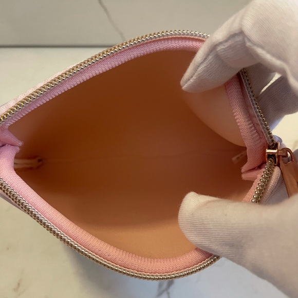 Bride To Be Pink marble Makeup Pouch - Picture 3 of 4